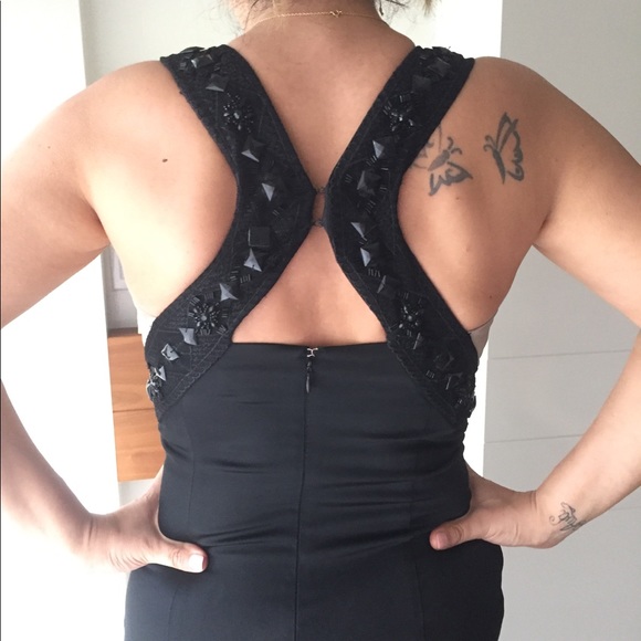 🖤black and nude fitted cocktail dress 🖤 - Picture 2 of 5